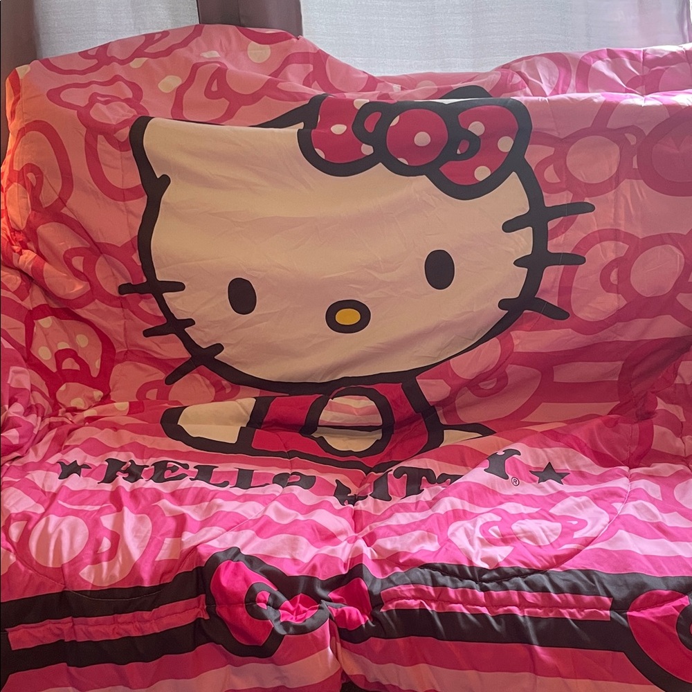 Hello Kitty Pink and Black Comforter TWIN